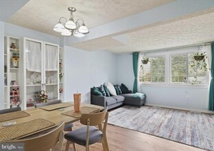 Building Photo - 1654 Devil Ln