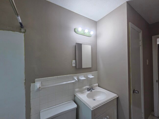 Building Photo - 3669 Trudy Cove