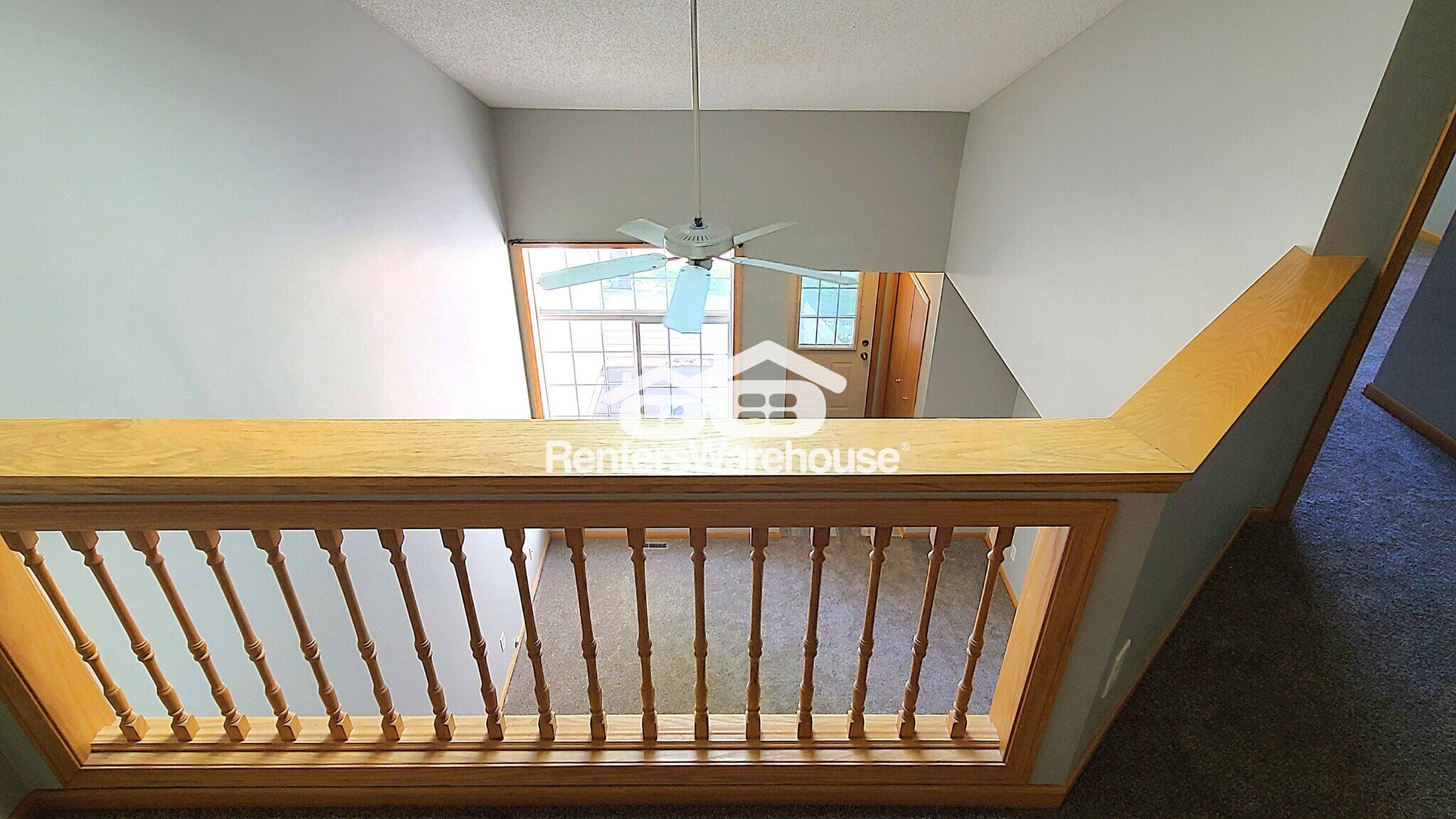 Building Photo - 725 Evergreen Cir