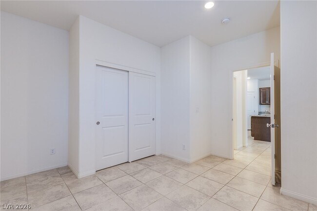 Building Photo - 9858 W Meranto Ave