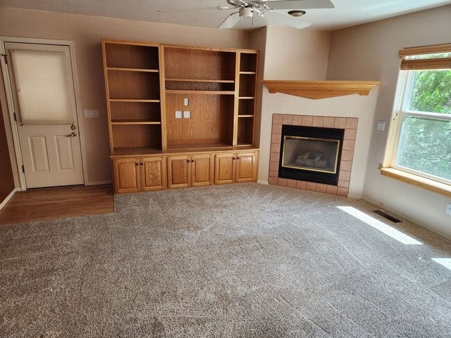 Building Photo - Spacious Country Club Home | 2,900+ Sq Ft | A/C | 3-Car Garage