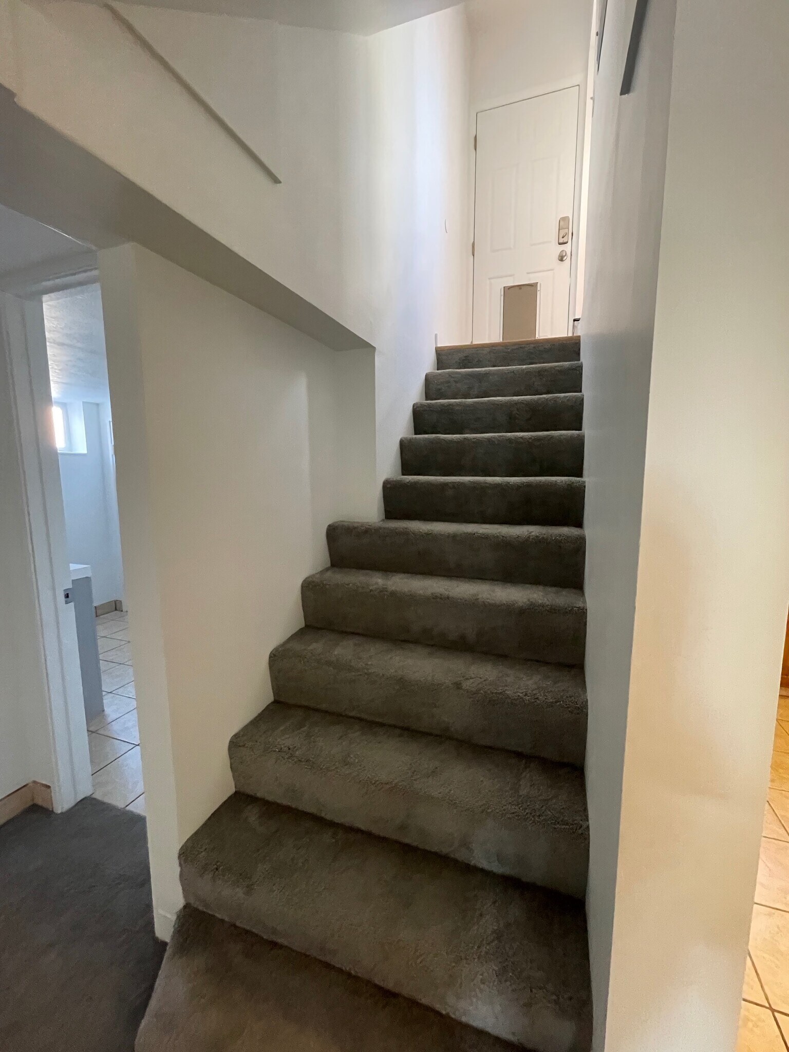 Building Photo - 1581 E Downington Ave