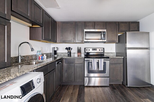 Building Photo - 50 Morgan St N