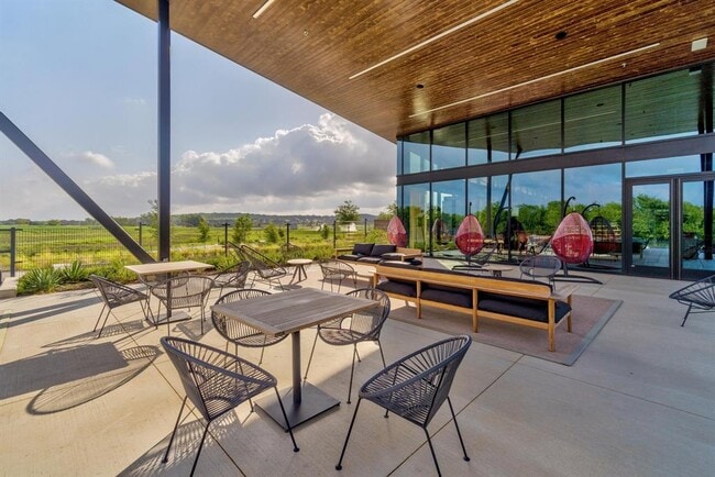 Building Photo - 9608 Hamadryas Dr