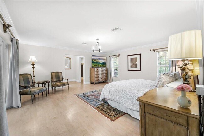 Building Photo - 2908 Banyan Blvd Cir NW