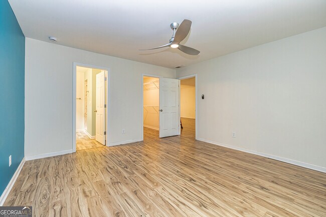 Building Photo - 759 Alvaton Rd