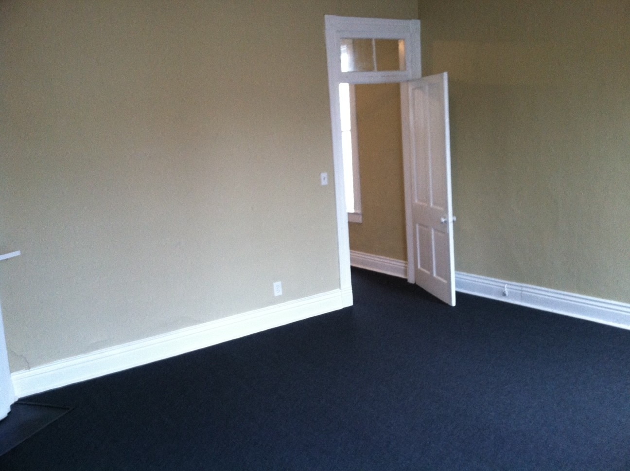 bedroom - 1423 Debarr St