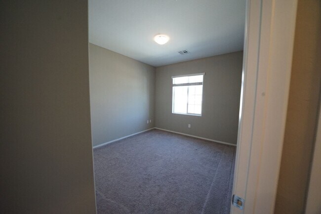 Building Photo - 8507 Insignia Ave