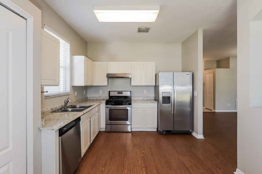 Building Photo - 10639 Eveningwood Ct