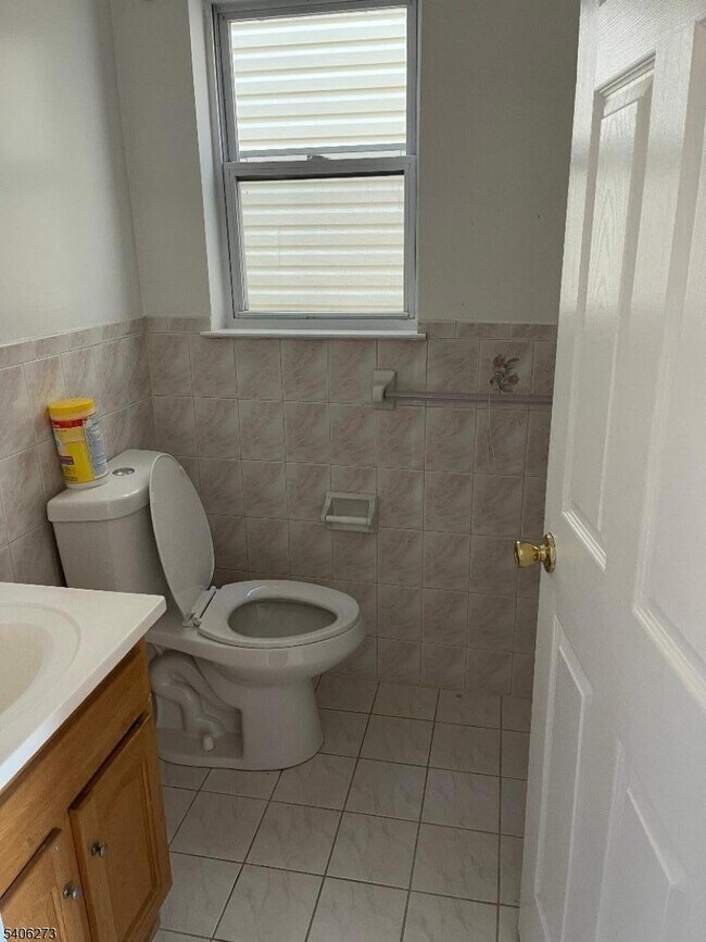 Building Photo - 538 S 11th St