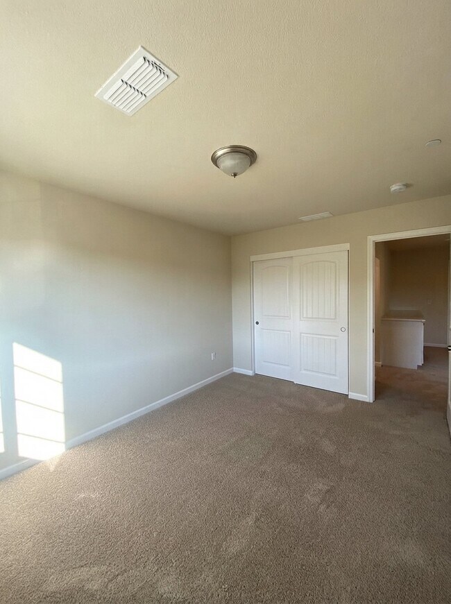 Building Photo - 2712 Hawaiian Petrel Ave