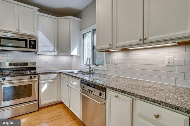 Building Photo - 14035 Vom Hainberg Pl