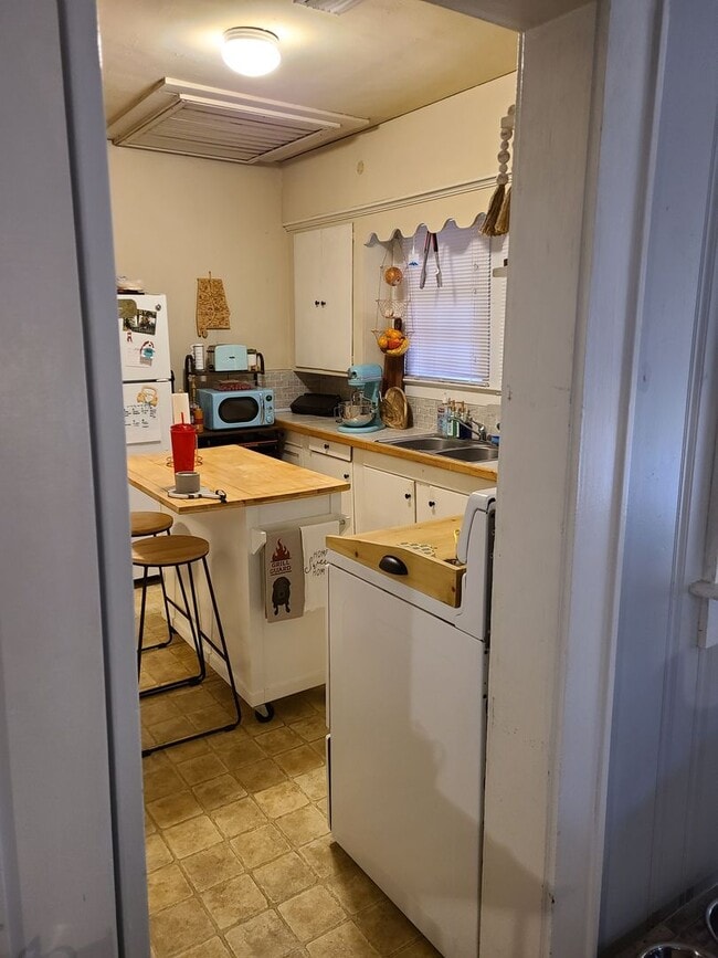 Building Photo - 436 Wrights Mill Rd