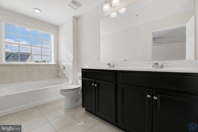 Building Photo - 15211 Lady Lauren Ln