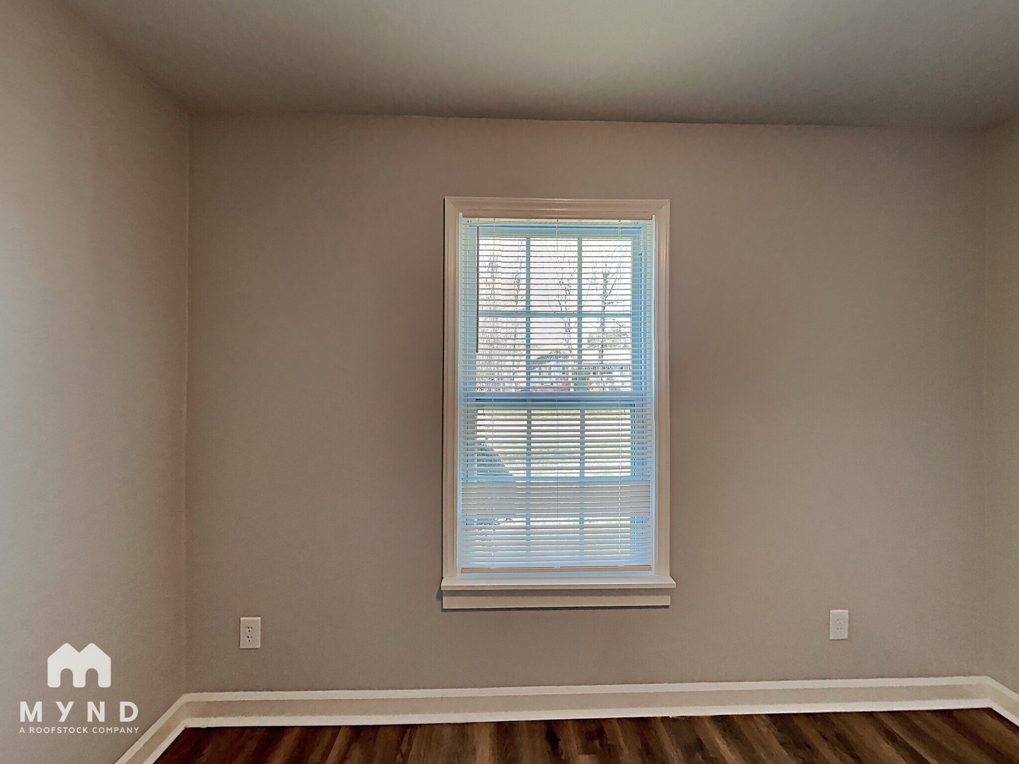 Building Photo - 4901 Craigwood Dr