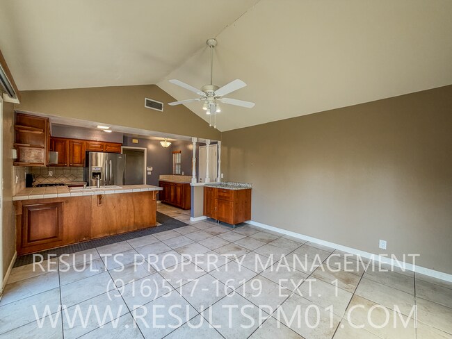 Building Photo - North Highlands 4 Bedroom Home