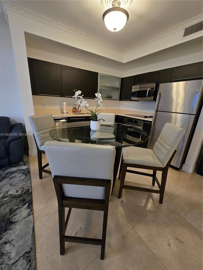 Building Photo - 90 SW 3rd St