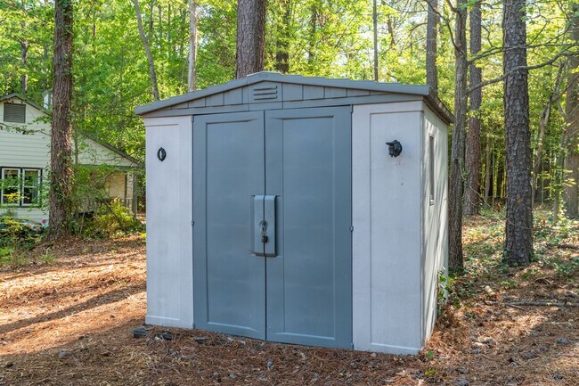 Building Photo - Single Family Home in Brier Creek! Available Now
