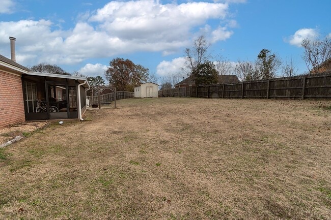 Building Photo - Welcome Home!