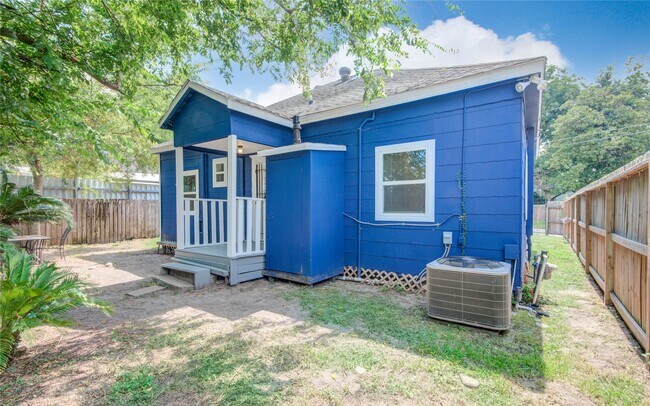 Building Photo - 2712 Link Rd