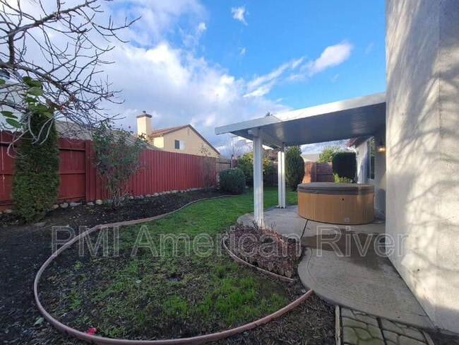 Building Photo - 8233 Windmill Oaks Pl