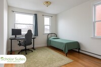 Building Photo - 18 Greylock Rd