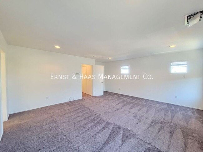 Building Photo - 17528 Yellowwood Way