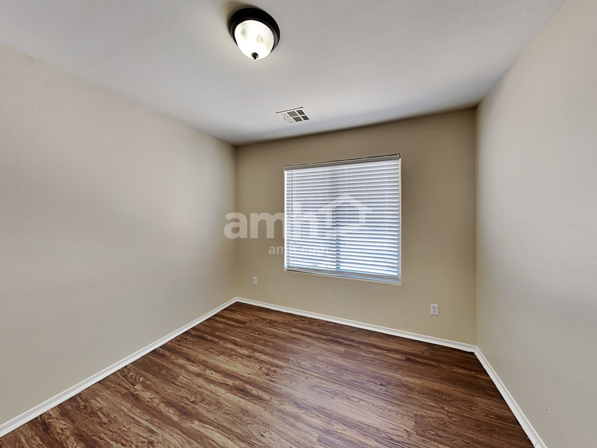 Building Photo - 25841 W Miami St