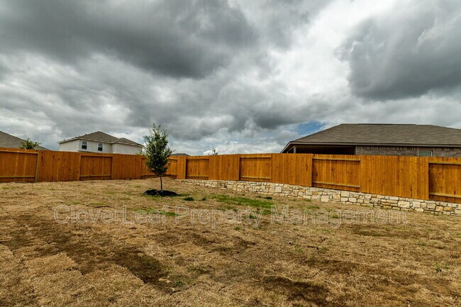 Building Photo - 9118 Bennett Frst