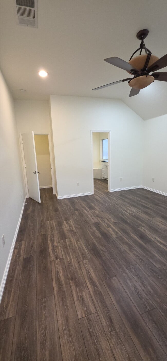 Building Photo - Beautifully Remodeled Home in Mansfield ISD – Corner Lot with Modern Upgrades!