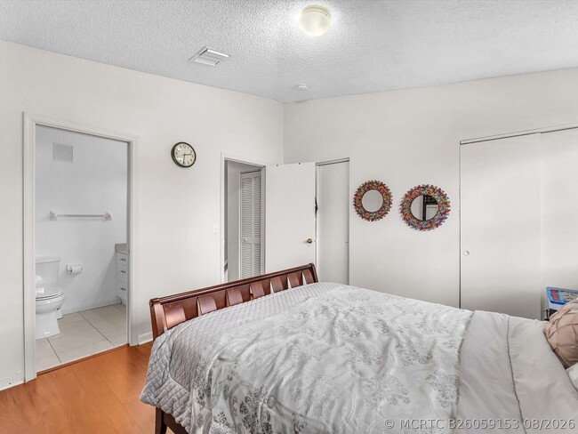 Building Photo - 9850 NW 57th Manor
