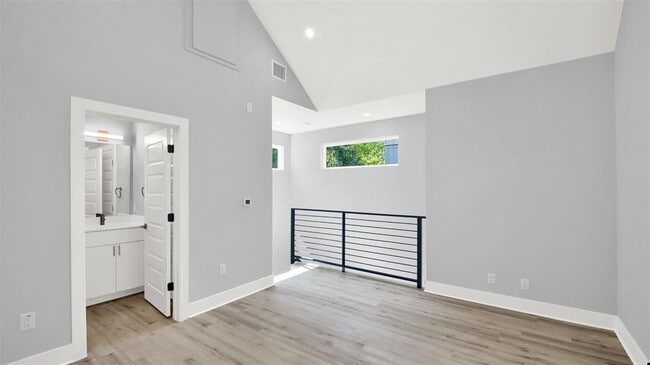 Building Photo - 7204 Meador Ave