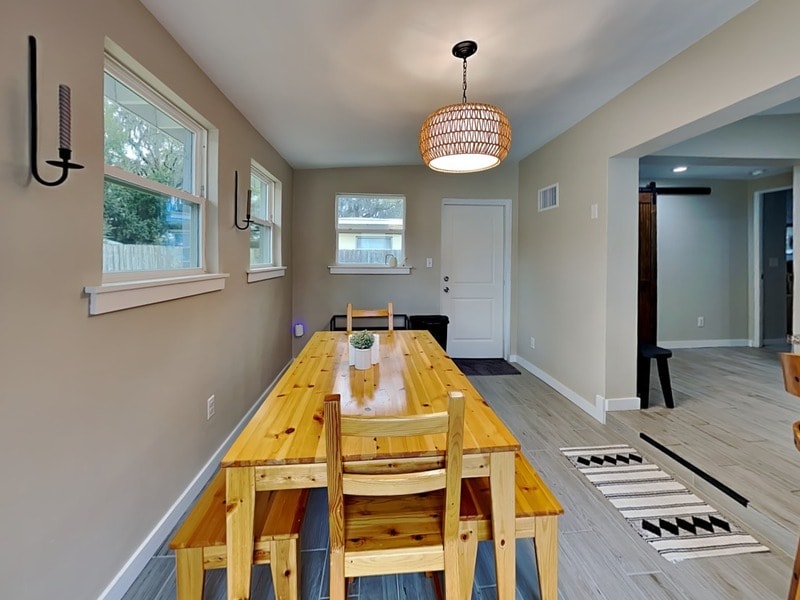 Building Photo - 612 Ridgewood St