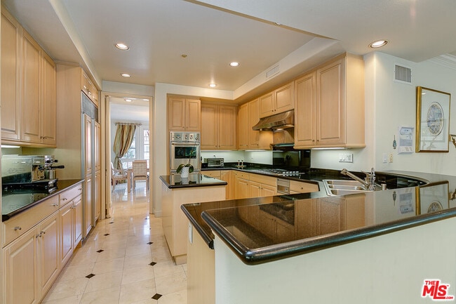 Building Photo - 2370 Brookshire Ln