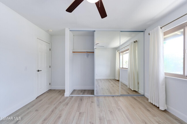 Building Photo - 28955 Oakpath Dr