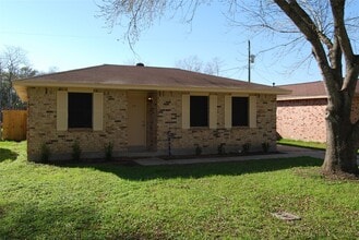 Building Photo - 4710 Pine St