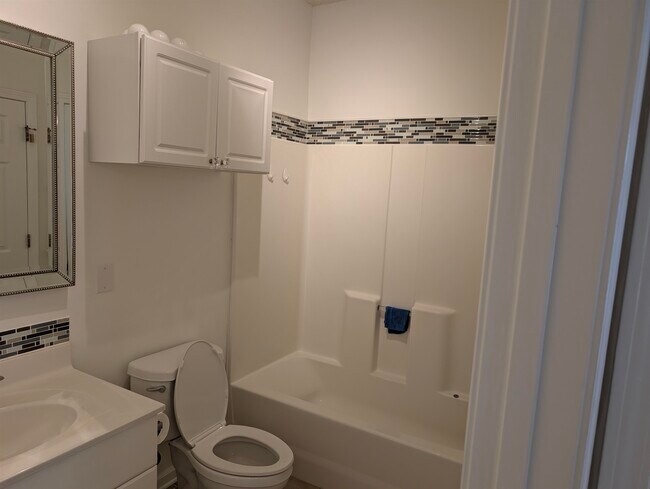 Building Photo - 9734 Leyland Dr