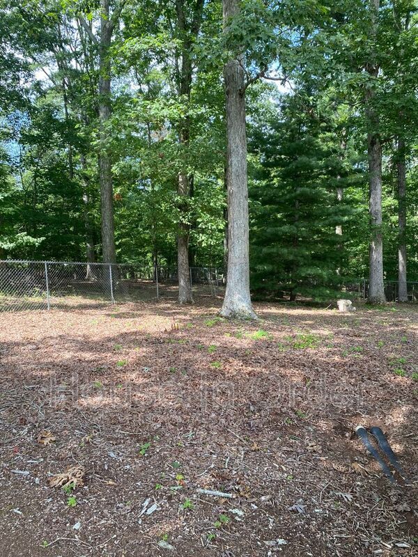 Building Photo - 47 Deer Meadows Dr