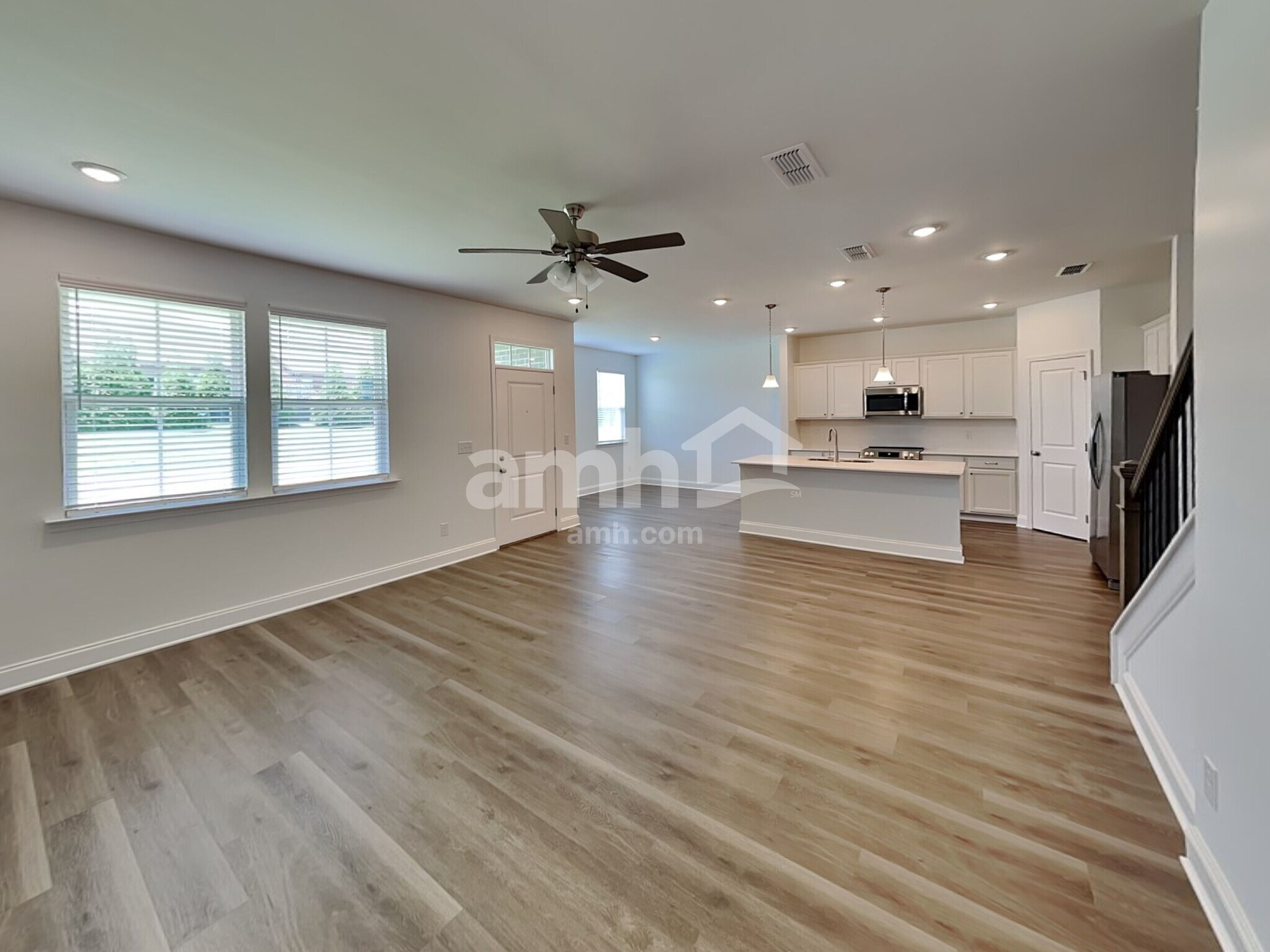 Building Photo - 212 Argea Dr