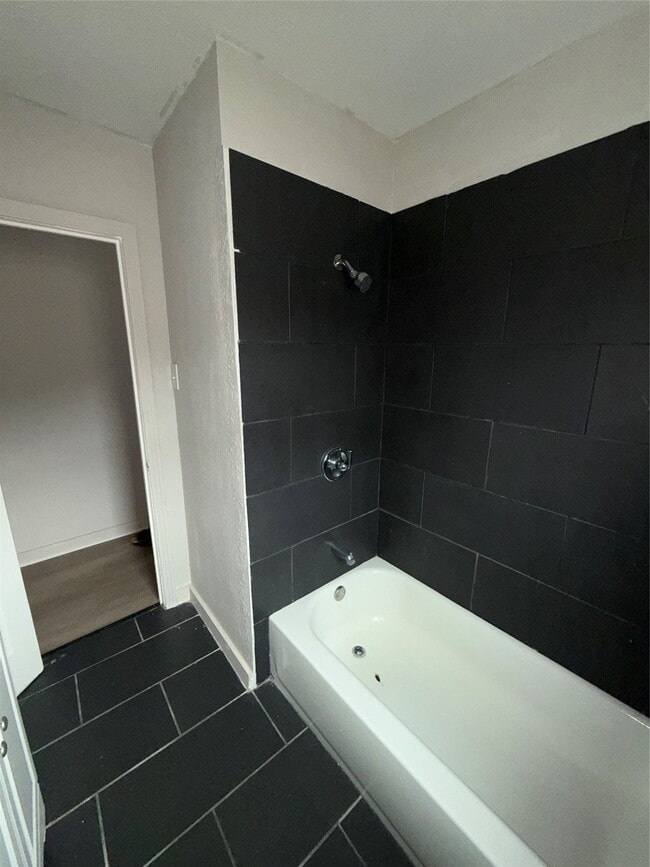 Building Photo - 2227 Westway St