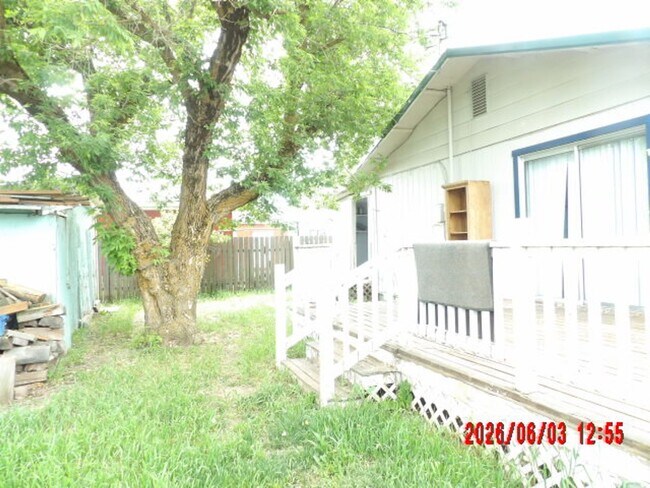 Building Photo - 3 bedroom house