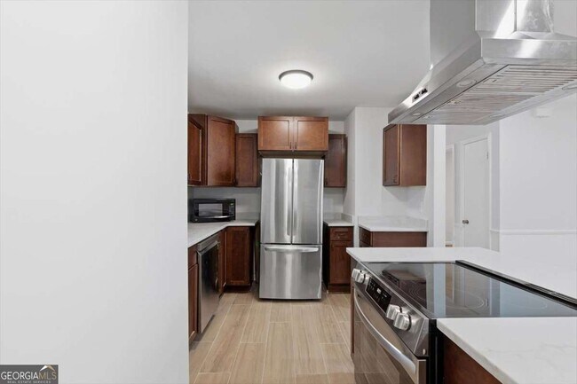 Building Photo - 2815 Carolyn Dr