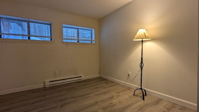 Building Photo - 1 bedroom Waterville Valley Condo Available for Year Round Lease! $1400/mo