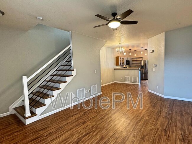 Building Photo - 15612 E 96th Way