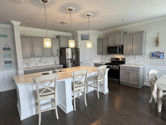 Building Photo - 2821 Scarecrow Way