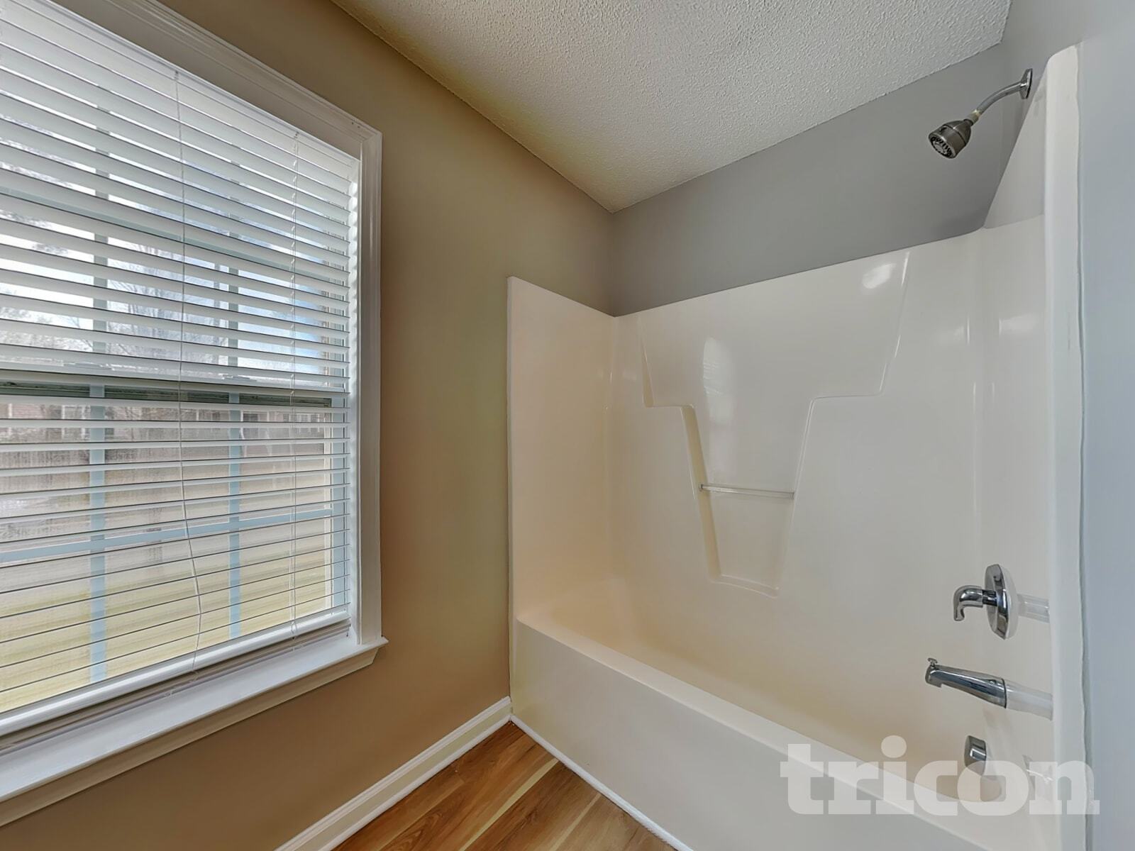 Building Photo - 121 Quiet Refuge Ln