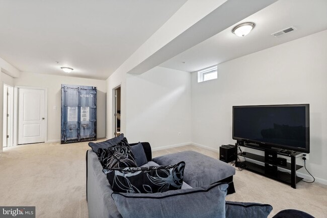 Building Photo - 2201 Monticello Ct