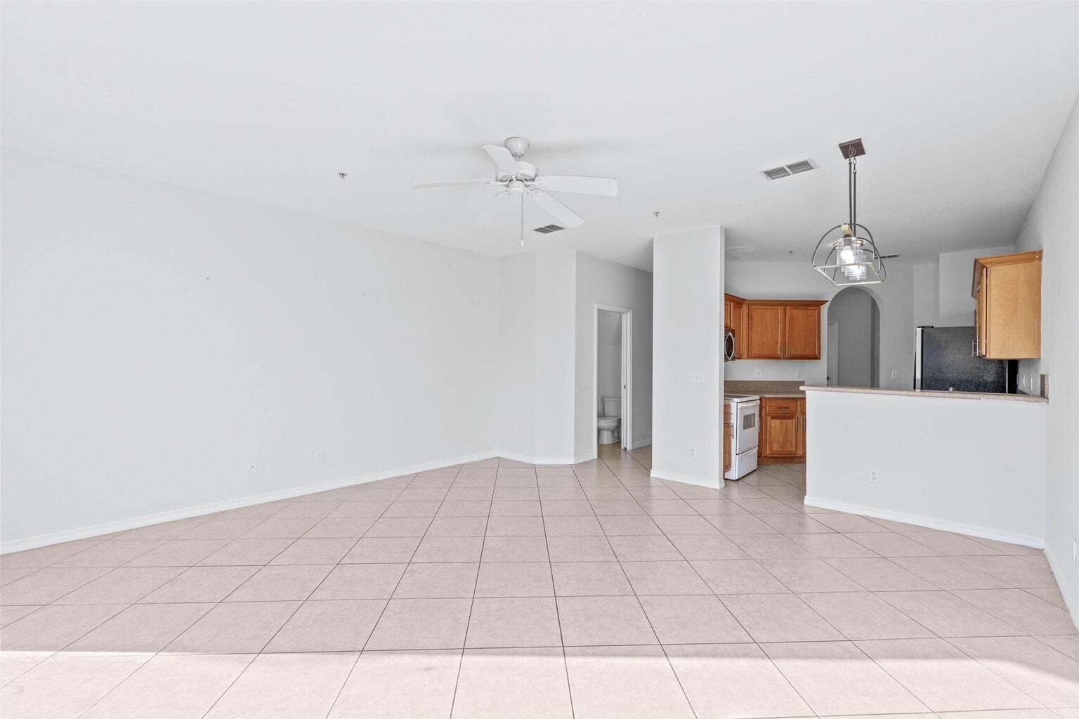 Building Photo - 1002 Pipers Cay Dr