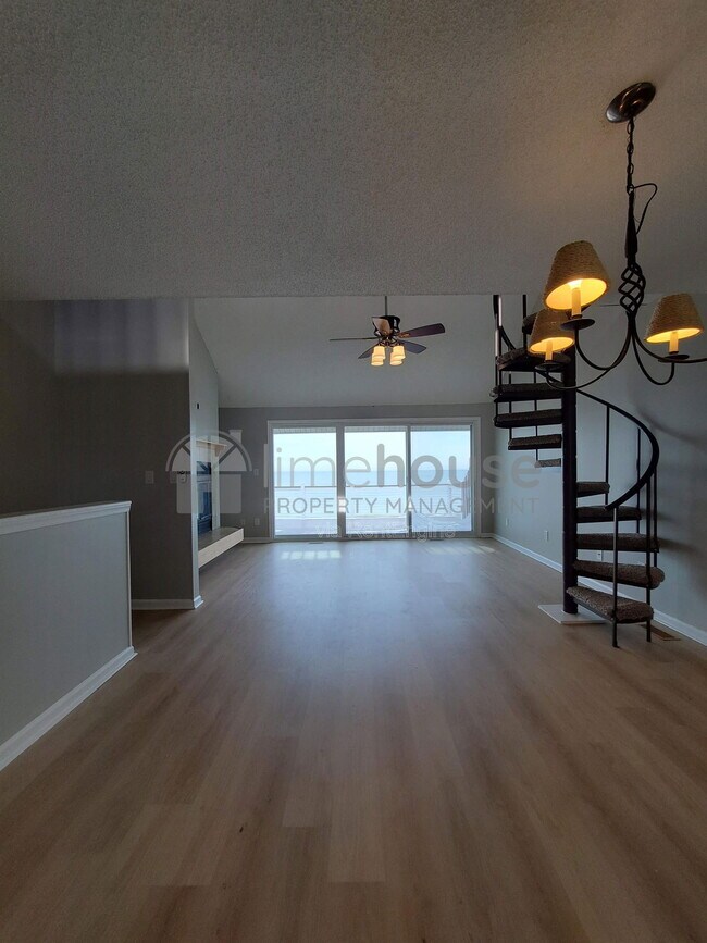 Building Photo - 1944 E Ocean View Ave