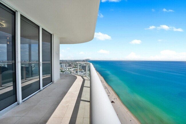 Building Photo - 6365 Collins Ave